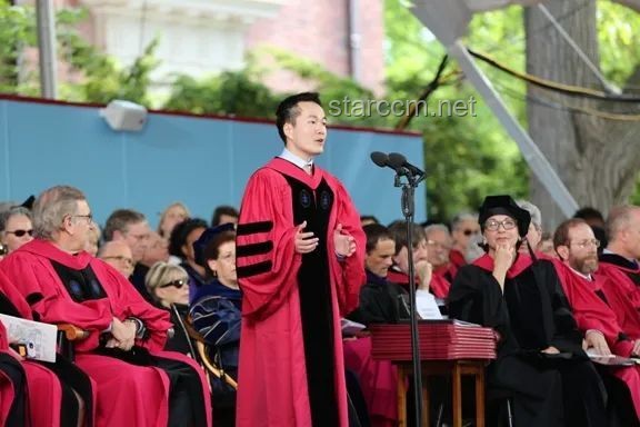 第一个在哈佛毕业典礼演讲的中国人现状